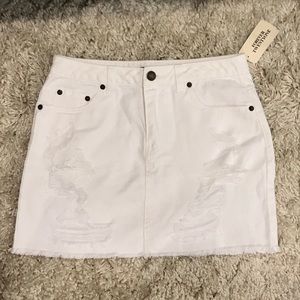 Forever 21 white distressed denim mini skirt